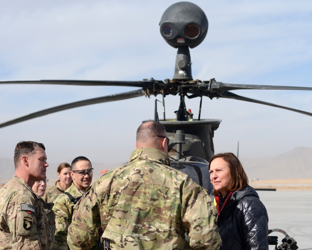 US senators visit ISAF service members in Afghanistan