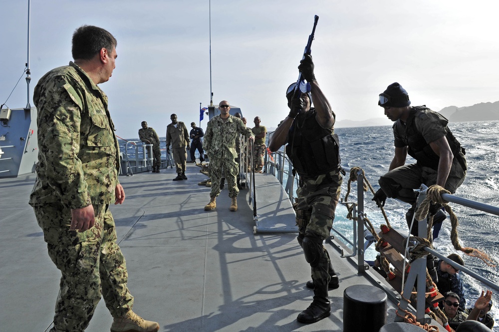 HSV Swift sailors visit Mindelo, Cape Verde