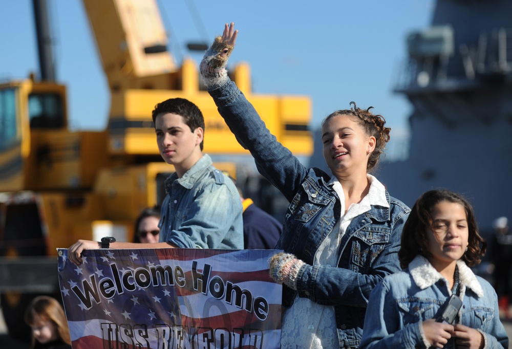 USS Benfold returns to its homeport