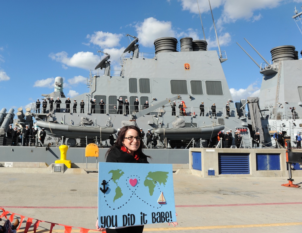 USS Benfold returns to its homeport