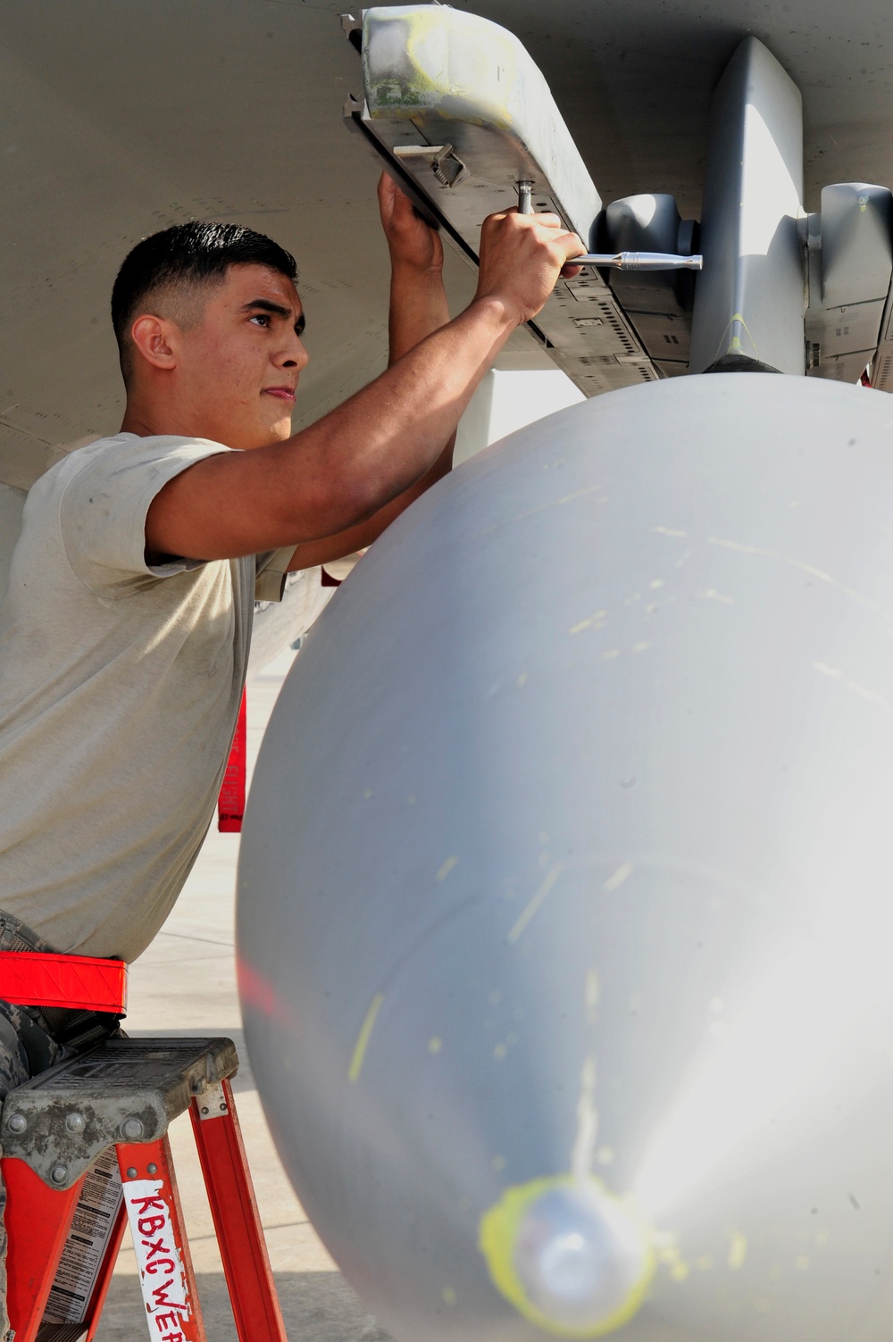 380th AEW weapons loading competition