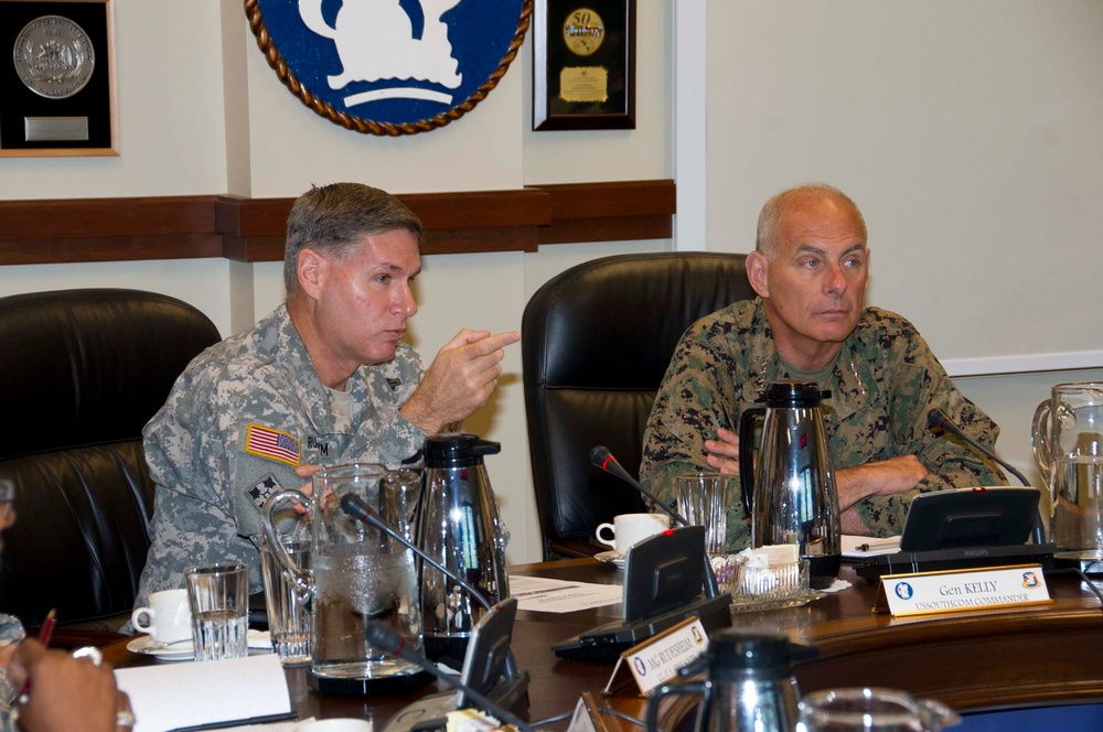 SOUTHCOM commander visits FSH, Army South