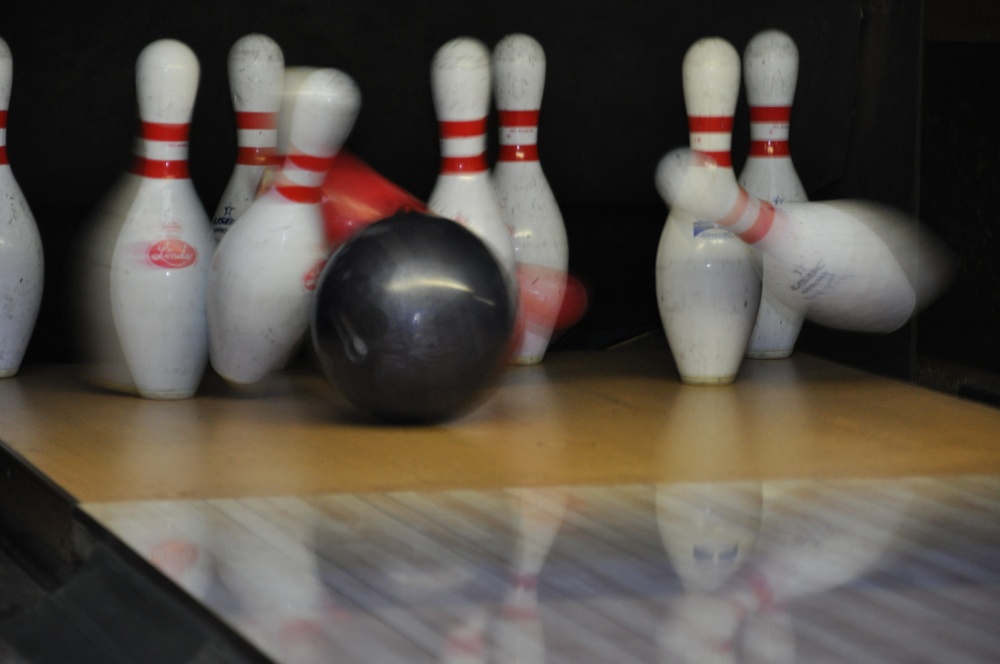 MCLB Barstow Marines bowl for a cause