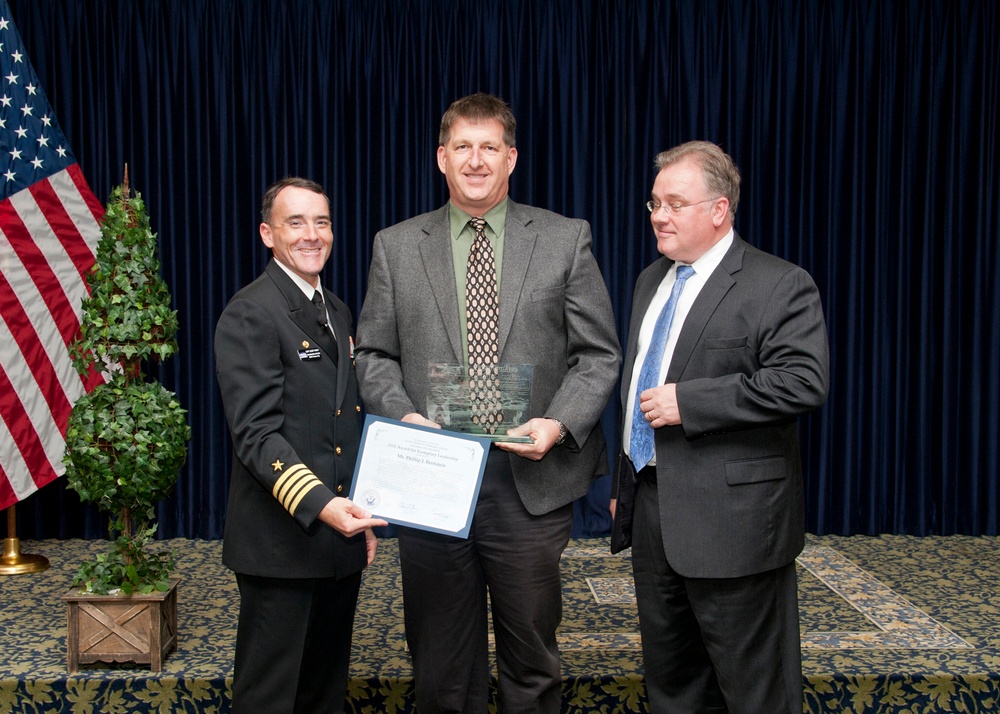 NSWC PCD holds annual awards ceremony