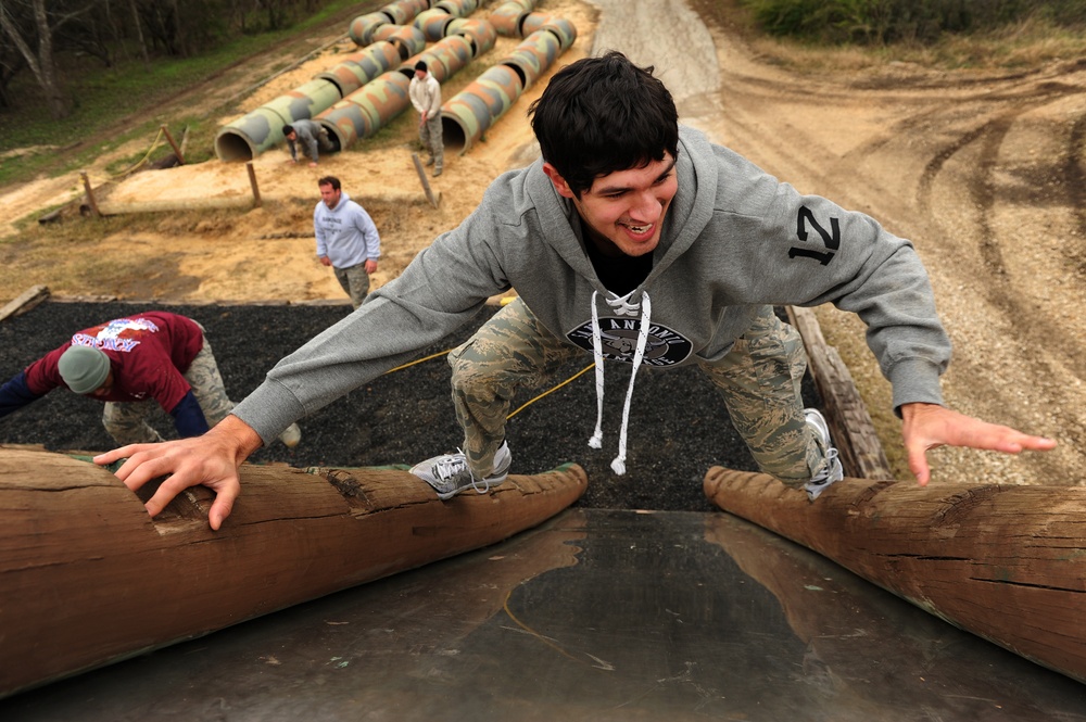 DVIDS Images San Antonio Rampage and MTIs run the obstacle course