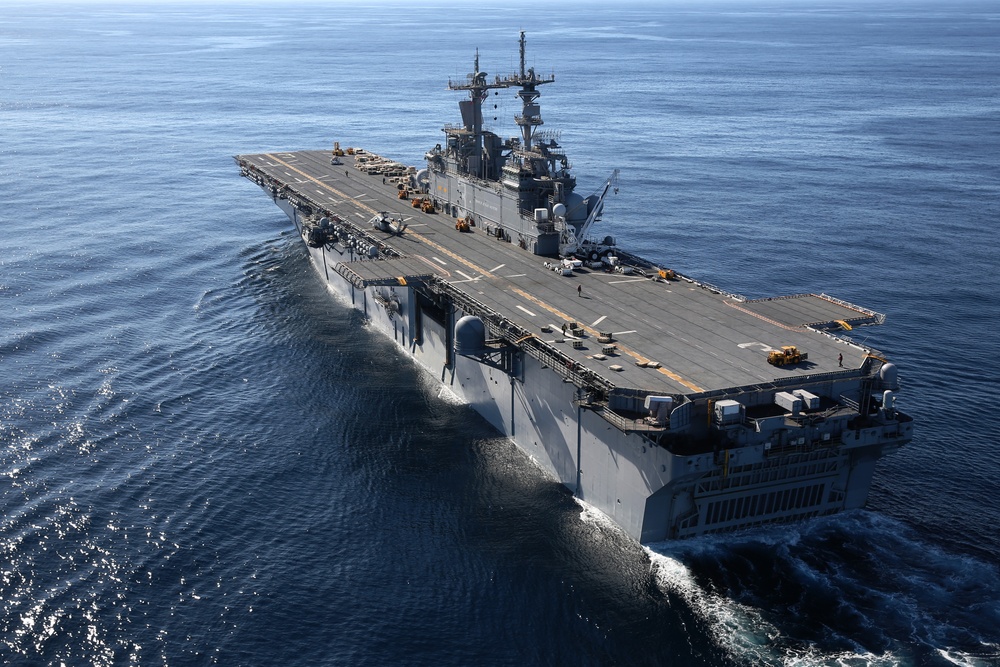 USS Kearsarge conducts sea trials