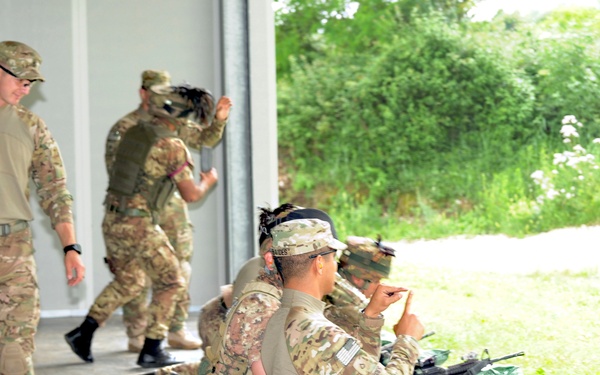 Training in Cao Manisio