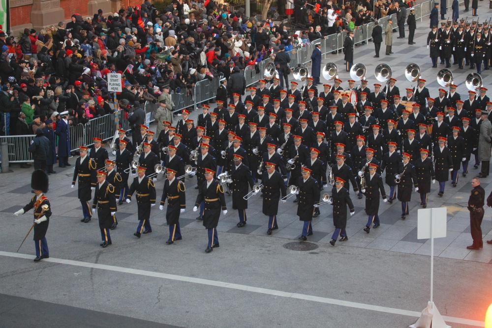 Pershing's Own marches in inaugural parade