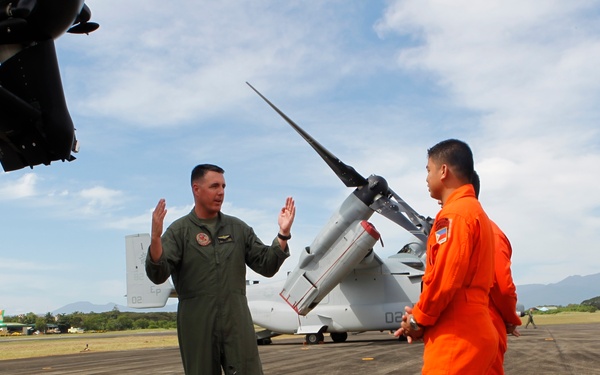 MV-22 Ospreys conduct training in the Philippines