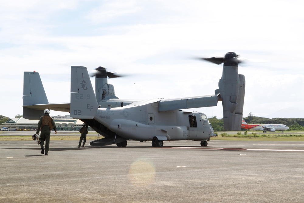 MV-22 Ospreys conduct training in the Philippines