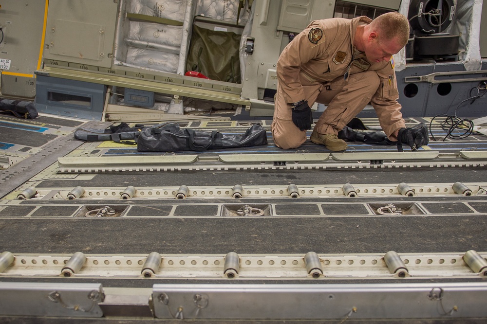 Preparing the cargo area