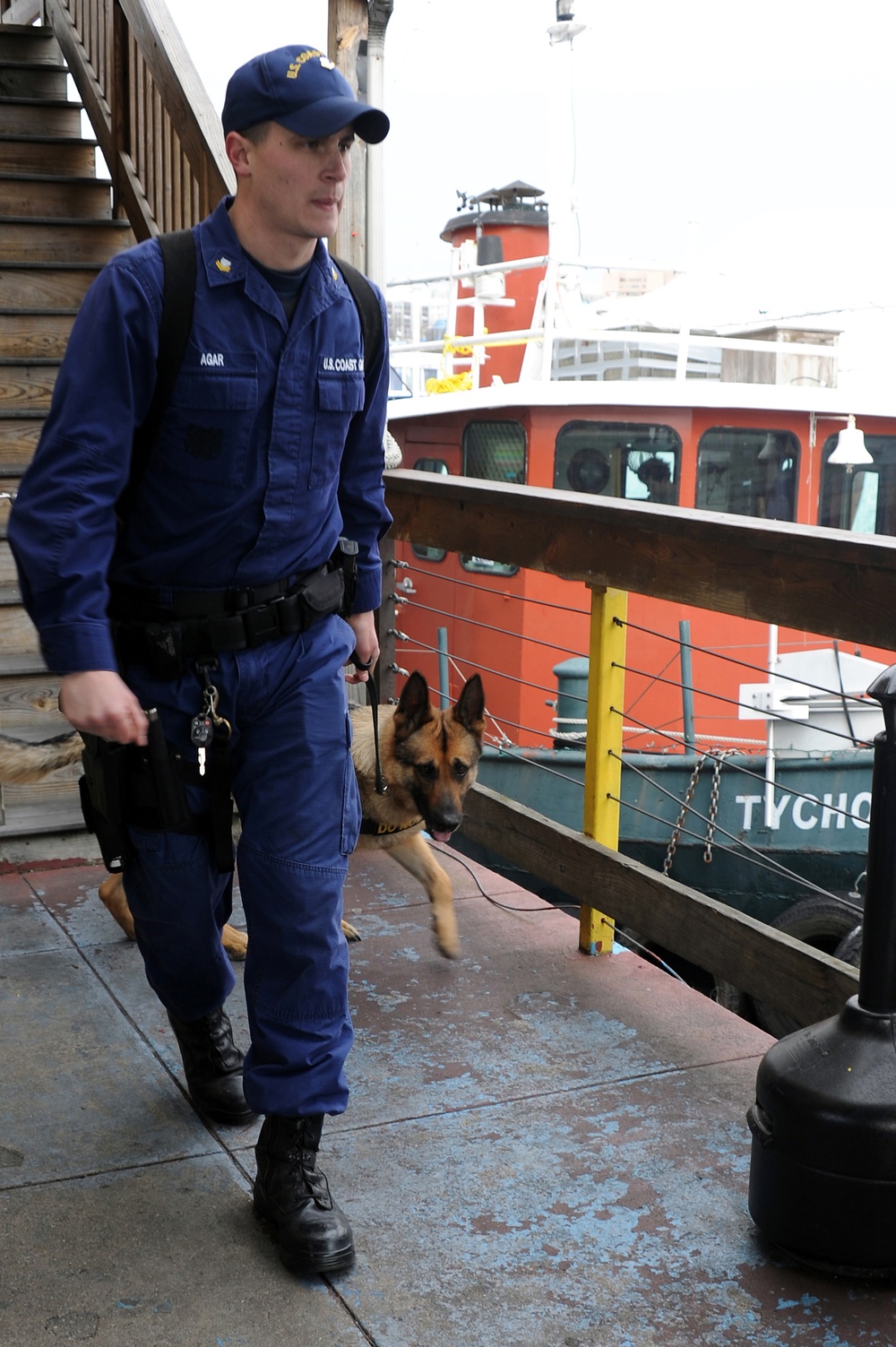 Coast Guard K-9 unit conducts security sweep for inauguration