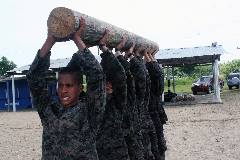 NSW operators assist Honduran military to establish elite maritime unit