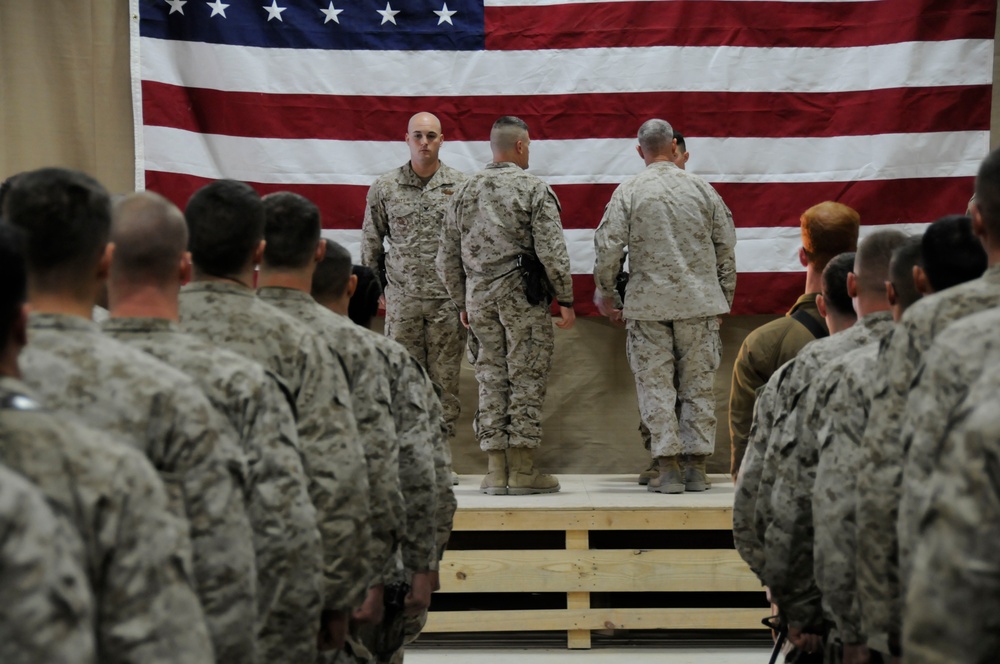 Maj. Gen. Gurganus motivates Seabees during Purple Heart ceremony