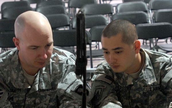 801st BSB troops train on MBITR radios