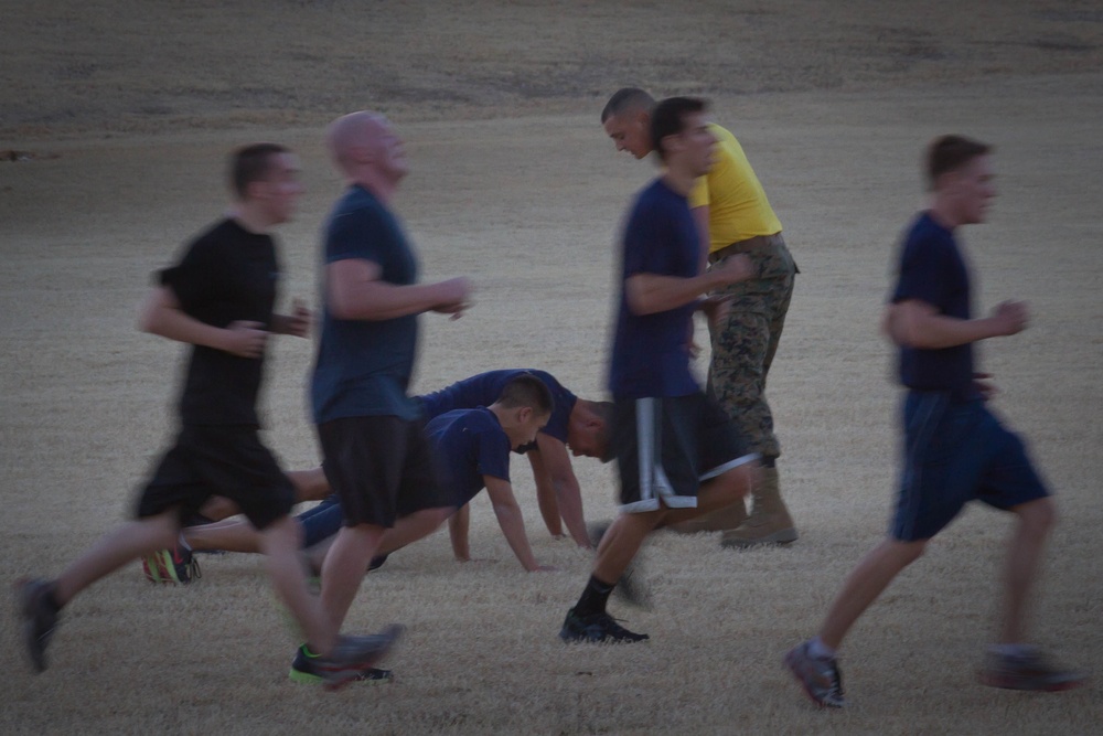 Marine Corps drill instructors bring boot camp to future Phoenix Marines