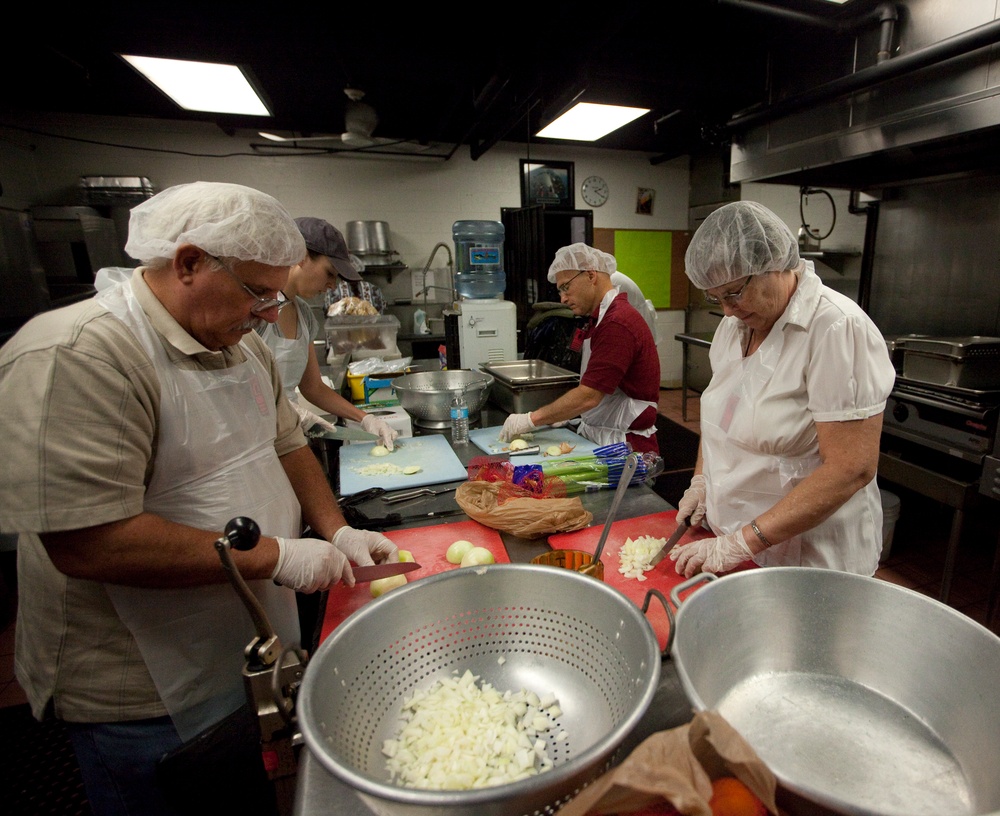 Cooking, serving up hope for needy