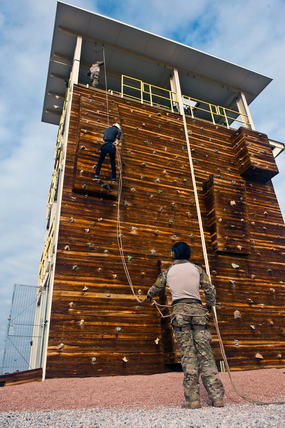 JROTC cadets experience a day in the military