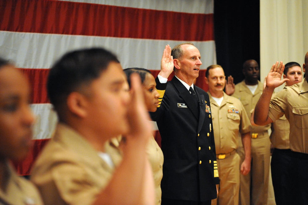 CNO and MCPON hold an all hands call