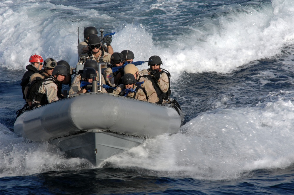 USS Jason Dunham