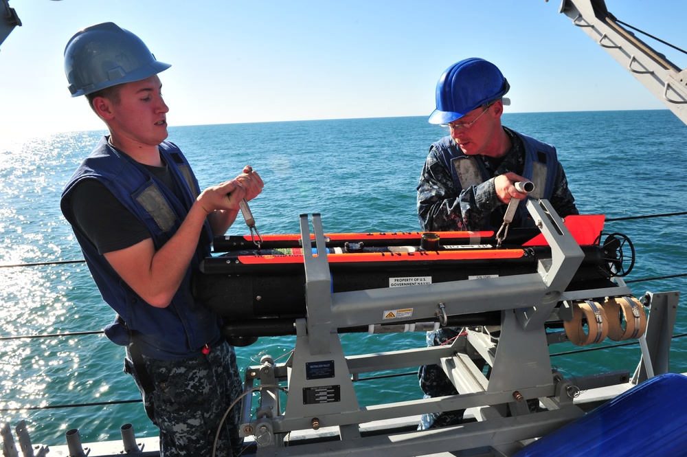 Mine countermeasure training operations