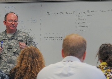 Army Reserve leader offers ethical enlightenment to military medical students