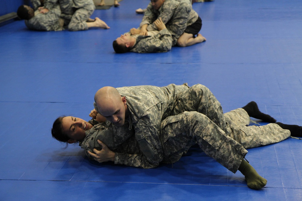 Long Knife soldiers prepare physically, mentally for combatives tournament
