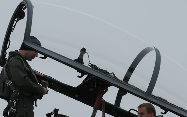 RAF Mildenhall wing chief goes for a ride with RAF Lakenheath
