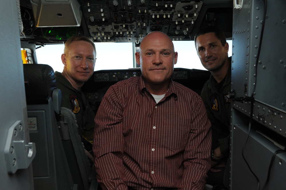 Sergeant major of the Marine Corps visits Hawaii Marines