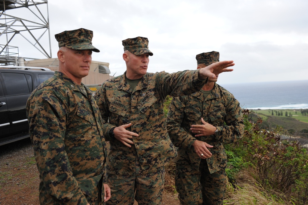 Sergeant major of the Marine Corps visits Hawaii Marines