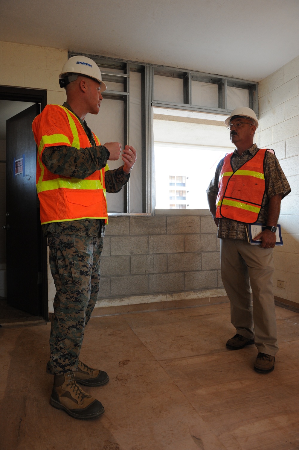 Sergeant major of the Marine Corps visits Hawaii Marines