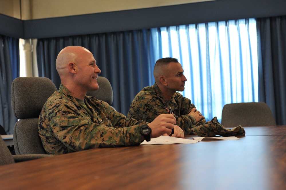 Sergeant major of the Marine Corps visits Hawaii Marines