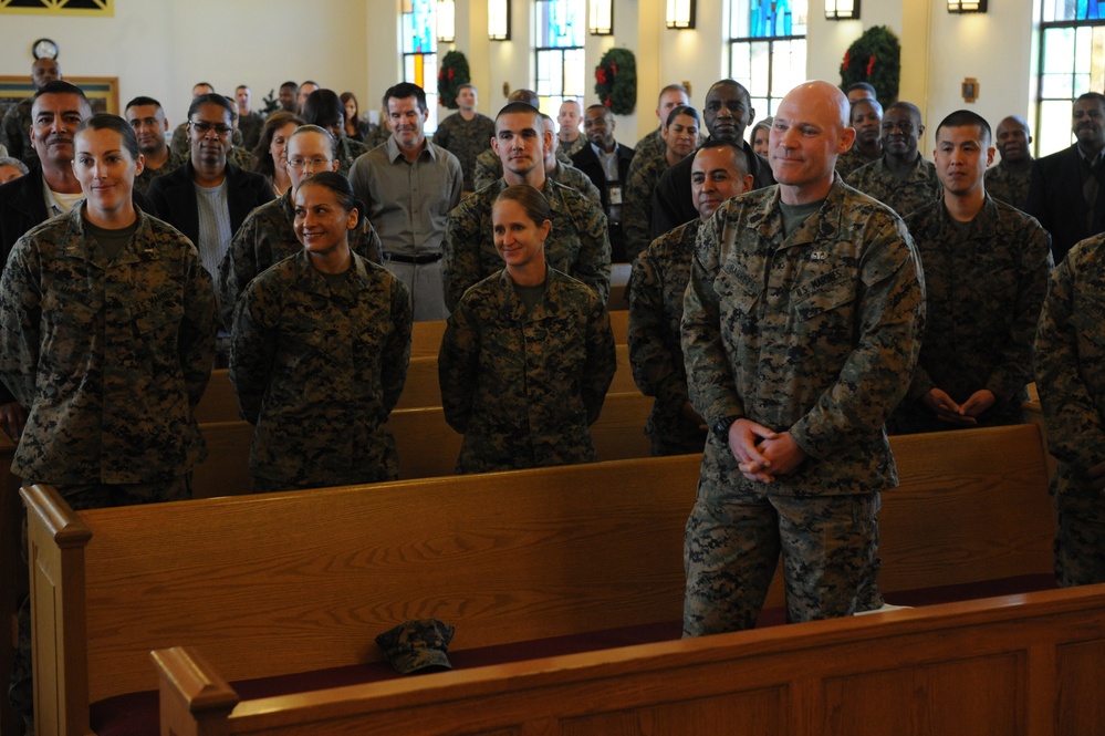 Sergeant major of the Marine Corps visits Camp Pendleton