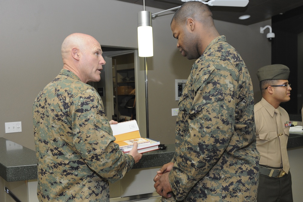 Sergeant major of the Marine Corps visits Camp Pendleton