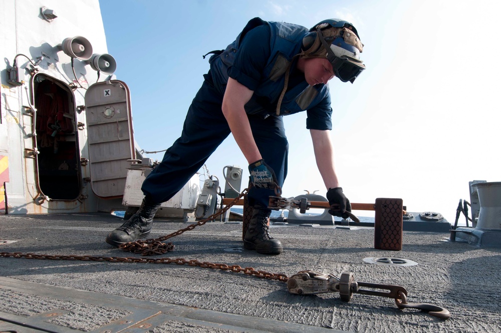 USS Mustin operations