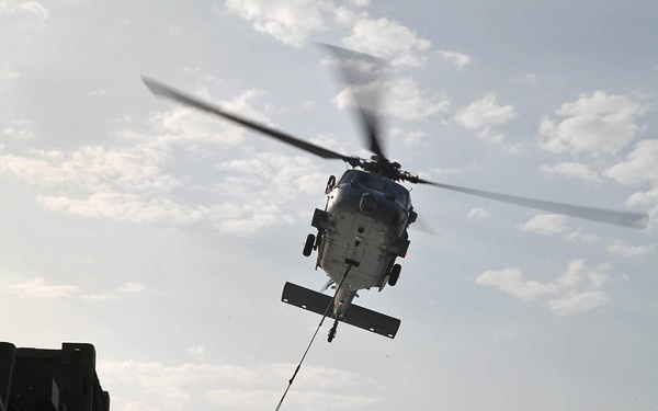 15th MEU Resupply at-sea on USS Rushmore
