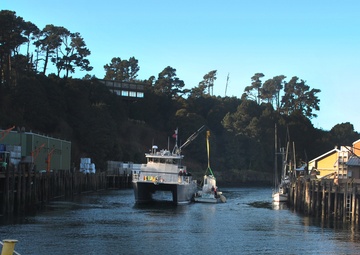 Corps debris, dive teams remove sunken ship, keep Noyo Harbor open
