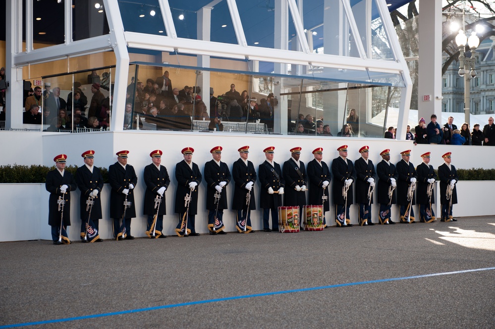 U.S. Army Band awaits President Obama's arrival