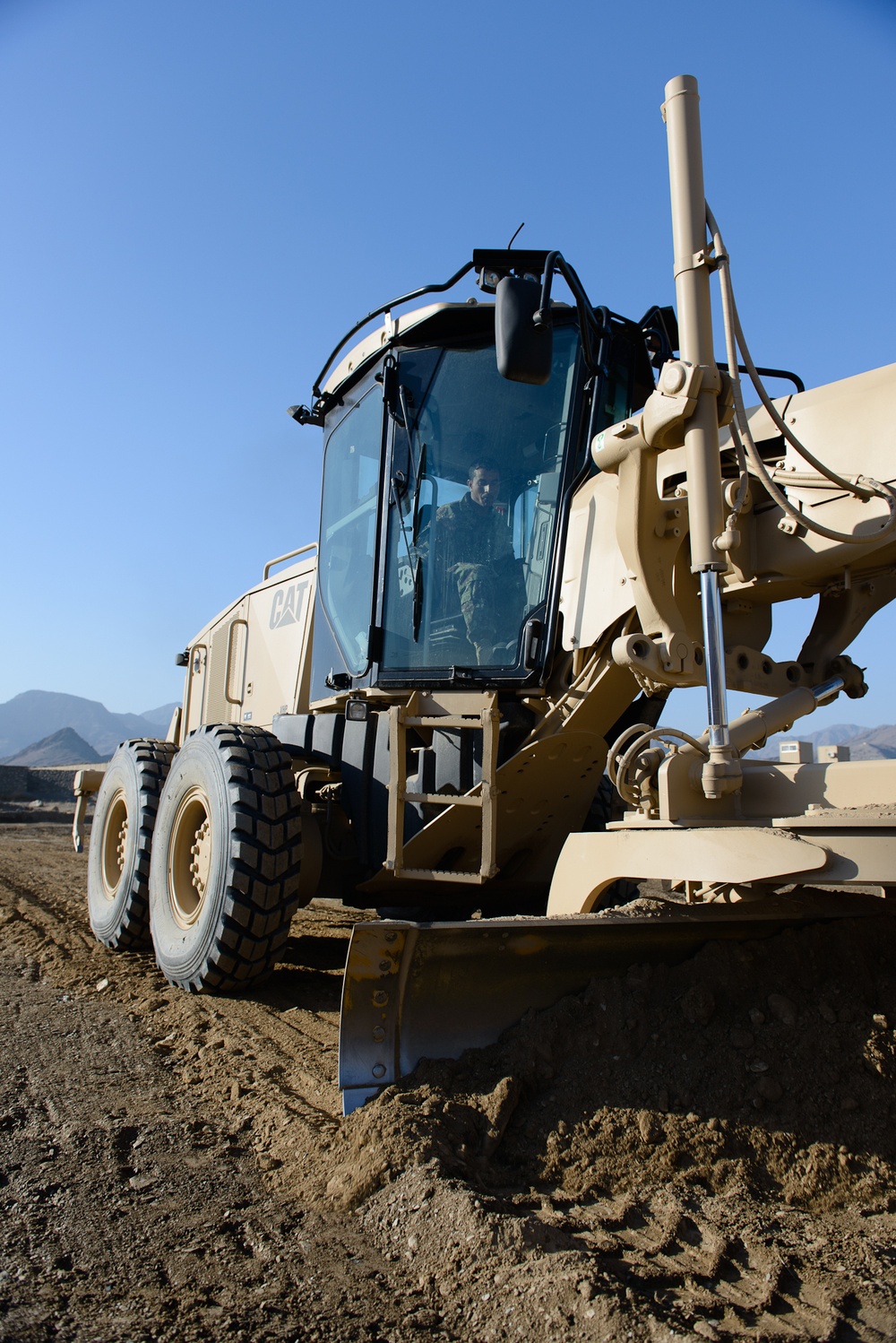 624th Engineer Company trains Afgan National Army Engineers on earth moving practices