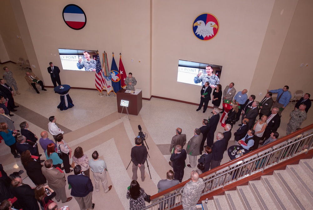 NC defense business leaders visit USARC