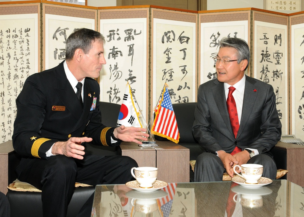 Meeting with mayor of Pohang