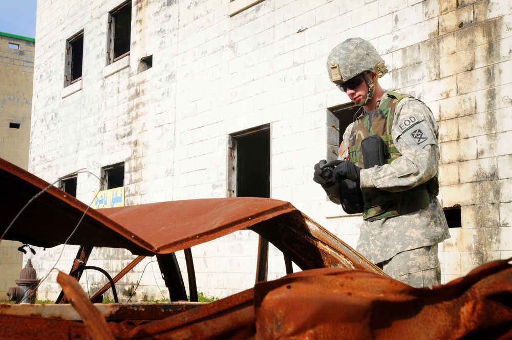 Explosive ordnance disposal experts train to collect evidence