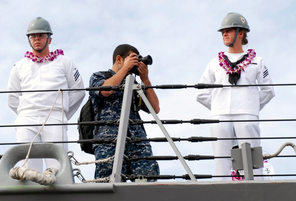 USS Michael Murphy returns to Hawaii