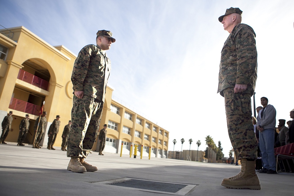 Marine takes charge, earns Silver Star