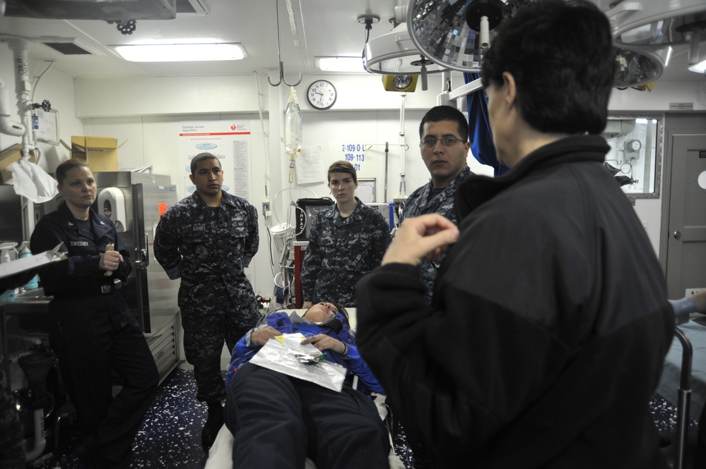 USS George HW Bush conducts training, carrier qualifications