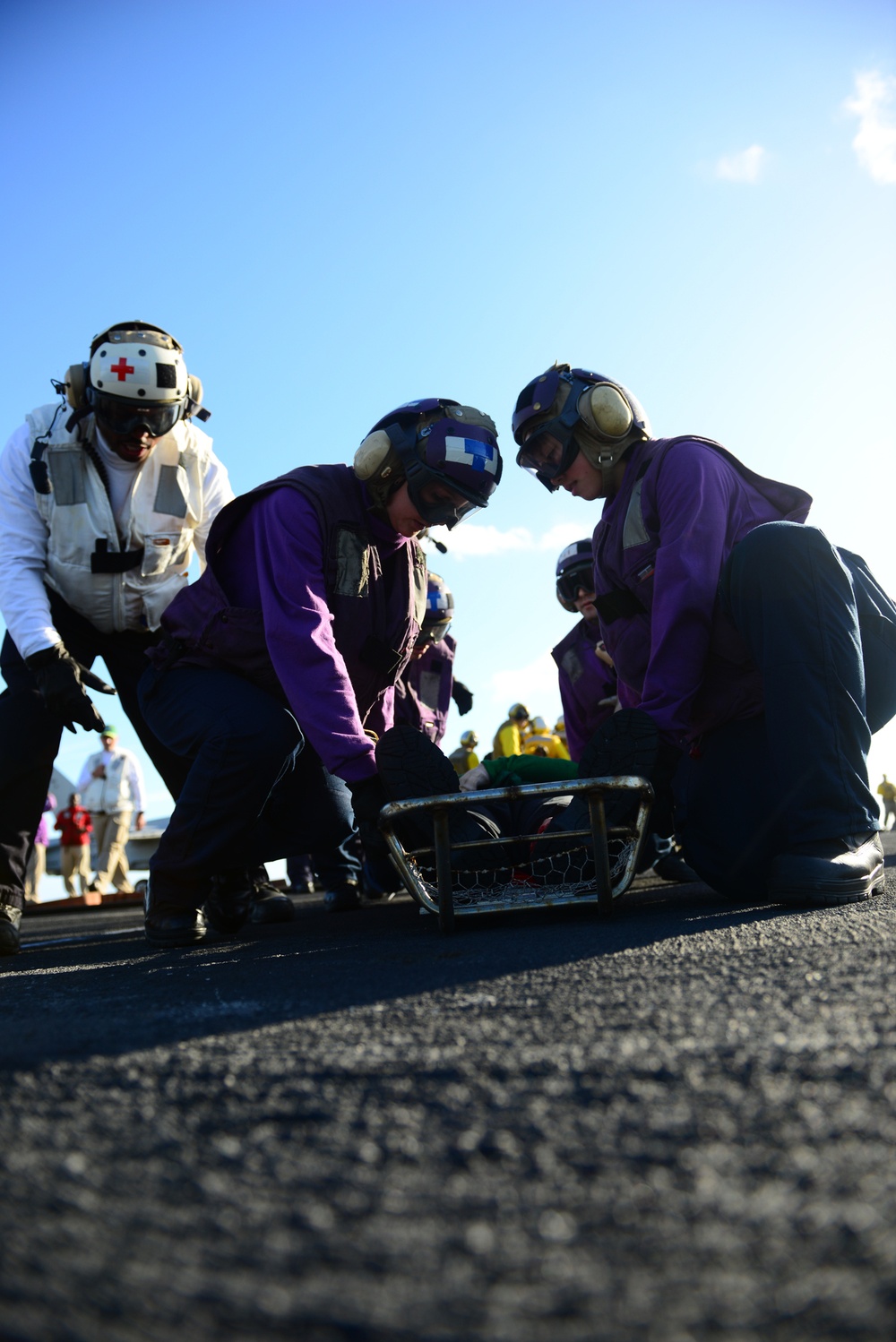 USS George HW Bush conducts training, carrier qualifications