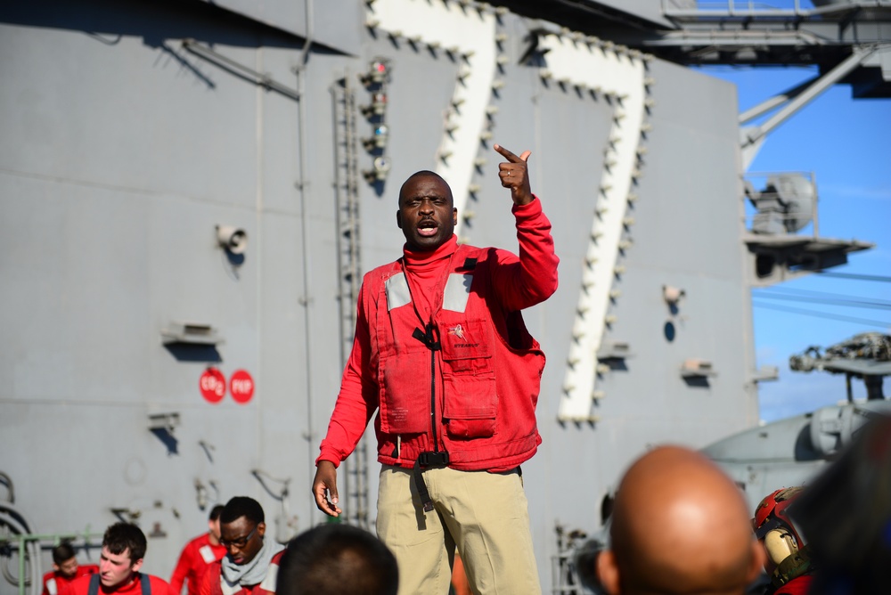 USS George HW Bush conducts training, carrier qualifications