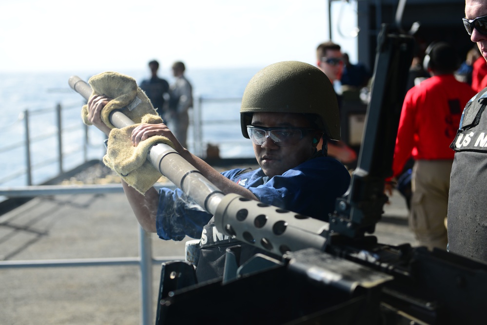 USS George HW Bush conducts training, carrier qualifications