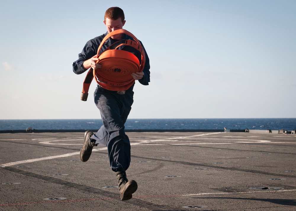 Sailor runs aboard USS Gunston Hall