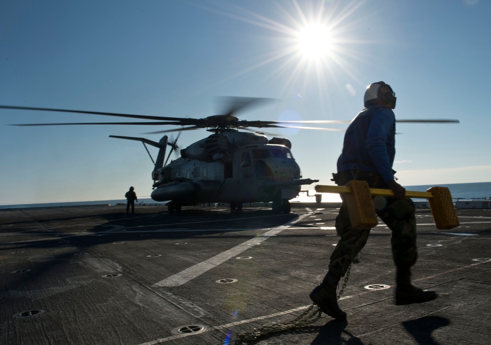Landing aboard USS San Antonio